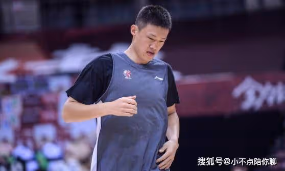 CBA快訊，籃協禁止李楠、李春江出山，周鵬轉會新疆，上海棄大威