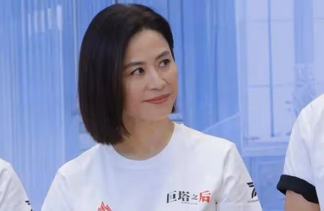 TVB實力花旦重返娘家做女主角，新劇女強人造型曝光，兩大視帝做陪襯