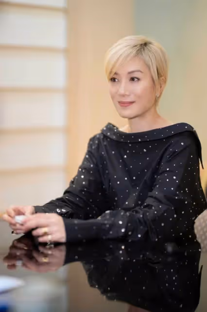 55歲前TVB花旦親回辭演新劇原因,直言很可惜:總有機會再合作
