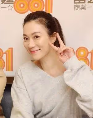 55歲前TVB花旦親回辭演新劇原因,直言很可惜:總有機會再合作