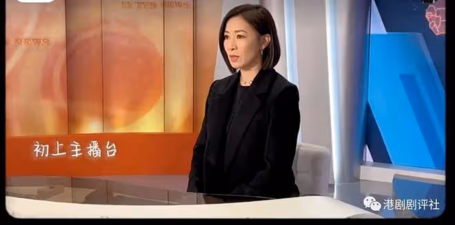 佘詩曼現身TVB新聞部報新聞，專業主播腔原來歸功這位新聞小花