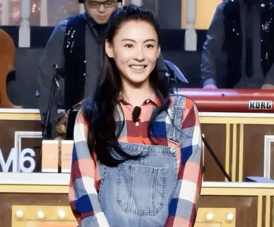 張柏芝爆料：小兒子如何稱呼謝霆鋒？答案兩個字太直接，引來無數網友點贊！