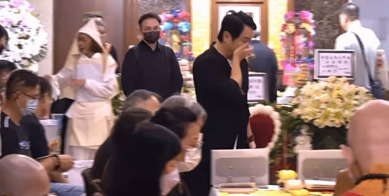 TVB知名老戲骨顏國梁設靈,患細胞癌離世,好友梁思浩淚灑現場