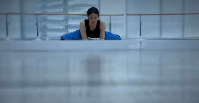 孫莉曬一家五口,三個兒女個個出眾養眼,黃磊發福明顯胖出雙下巴