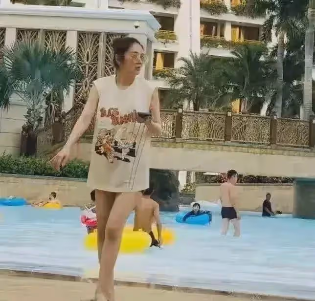 安以軒澳門街頭秀身材,整個人胖了一圈,最新生活現狀曝光!