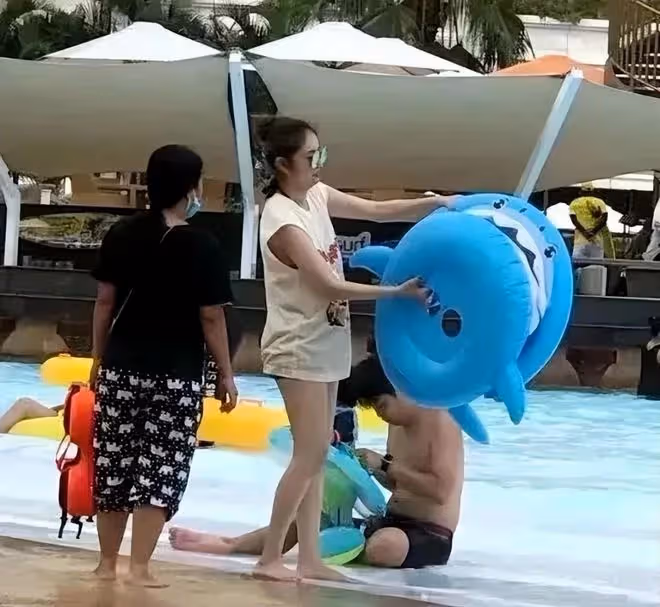 安以軒澳門街頭秀身材,整個人胖了一圈,最新生活現狀曝光!