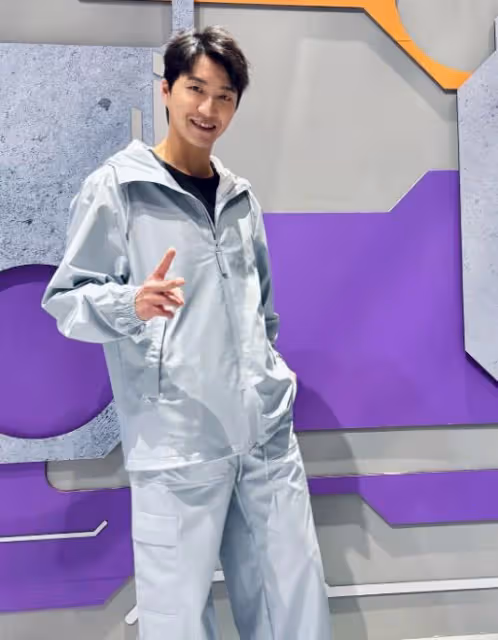 江宏傑秀刺青,將兒女紋在胸口,發文不怕刺激到福原愛?