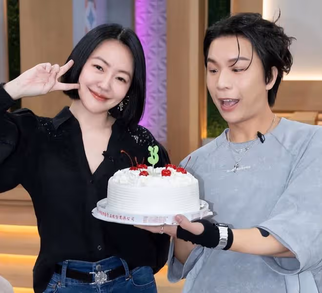 小S的45歲生日,大姐徐熙嫻送祝福,大S帶徐媽一起團聚