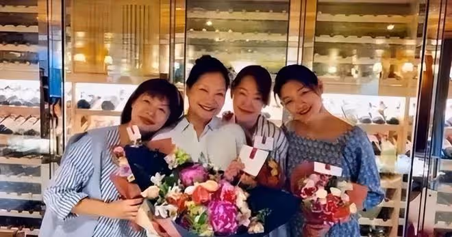 小S的45歲生日,大姐徐熙嫻送祝福,大S帶徐媽一起團聚