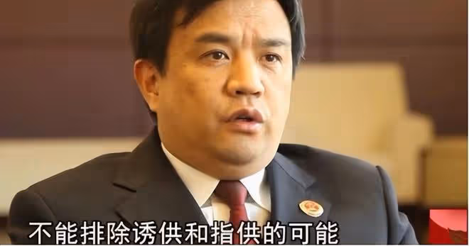 回顧男子被警察審訊50多小時，不給吃喝睡覺，承認強姦殺人判死刑