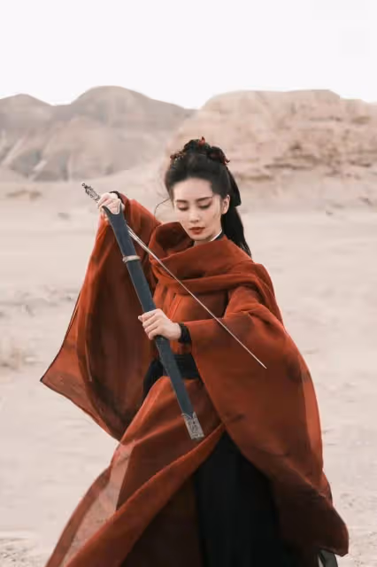 最近的劉詩詩，為何整體穿搭，顯得她識別度，氣質都遠不如以前？