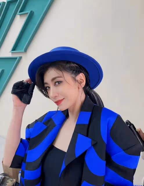 明明賈靜雯只有160CM，但為何她看上去就是好高的？