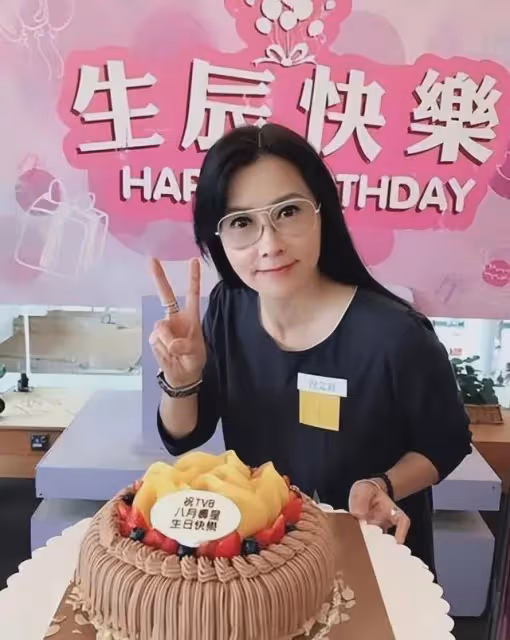 原來她早已去世!隱瞞癌症病情2年,55歲去世前每天吐大半杯血