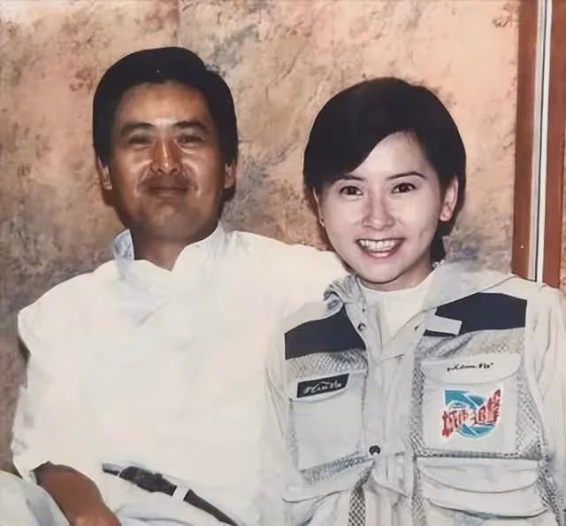 原來她早已去世!隱瞞癌症病情2年,55歲去世前每天吐大半杯血