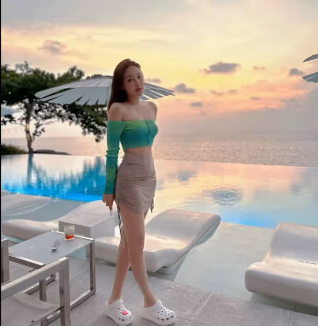 30歲TVB前女星劈叉做一字馬!柔軟身材驚人!曾赴中戲學演技!