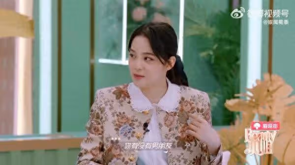 歐陽娜娜路上被搭訕「電話給了」 男子1舉動嚇到她:朋友做不了