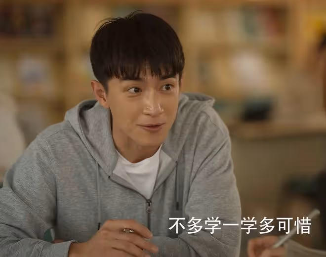 玫瑰的故事:直到白曉荷爬上床,蘇蘇還不知,黃振華比莊國棟還渣