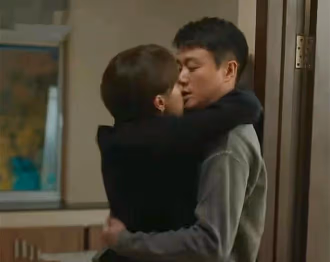 玫瑰的故事:直到白曉荷爬上床,蘇蘇還不知,黃振華比莊國棟還渣