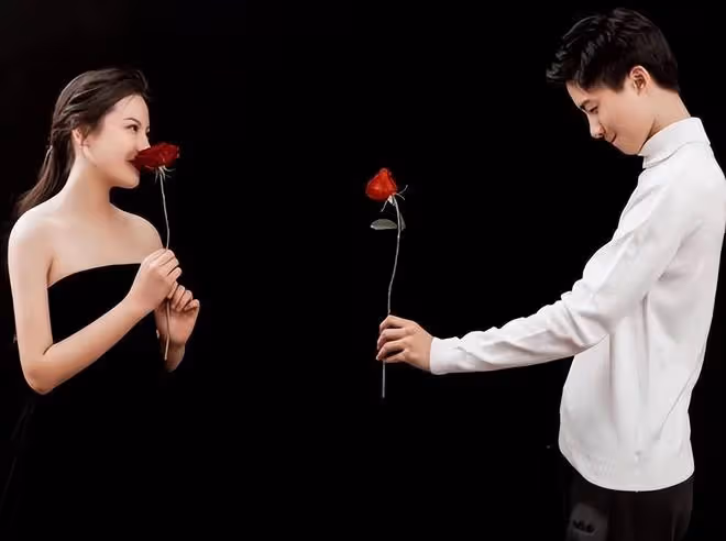 龐眾望曬女友最新合照:日常互動令人羨慕,好的愛情一起享受世界