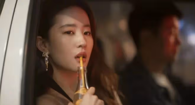 劉亦菲和亦舒雙重加持,也救不了中年女人對《玫瑰的故事》的厭惡