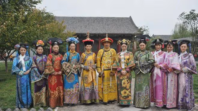 靠《甄嬛傳》走紅,34歲宛如少女,深扒譚松韻,才發現大家被騙了