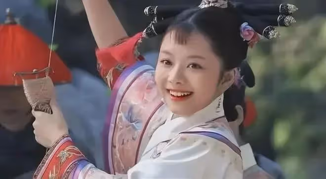靠《甄嬛傳》走紅,34歲宛如少女,深扒譚松韻,才發現大家被騙了