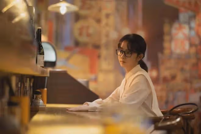 靠《甄嬛傳》走紅，34歲宛如少女，深扒譚松韻，才發現大家被騙了