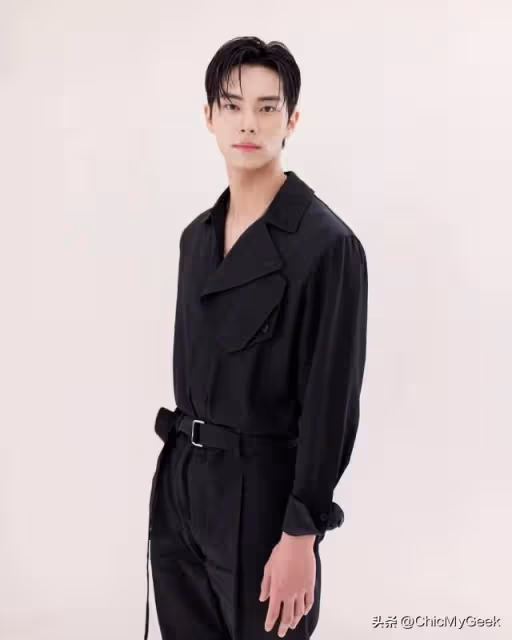 他23歲,出道三年,就敢承認戀情!