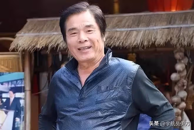 8個孩7個媽，六女侍一夫晚年娶小20歲嬌妻，76歲的雷洪怎能退休