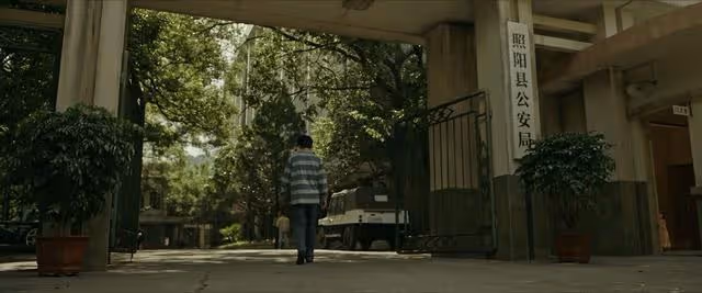 《看不見影子的少年》結局:金滿福被洗白,老杜最兇狠