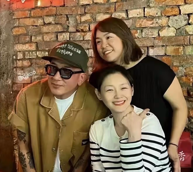 具俊曄菲律賓打碟鬧笑話:一群舞女助跳,還有妖嬈的男嘉賓