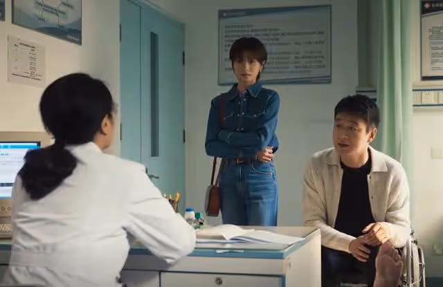 玫瑰的故事：蘇更生吃魚嘔吐不止，黃振華想起醉酒那晚