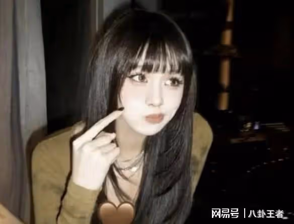 沒有章子怡真不行!汪峰18歲女兒身材惹眼太性感,像媽媽一樣迷人