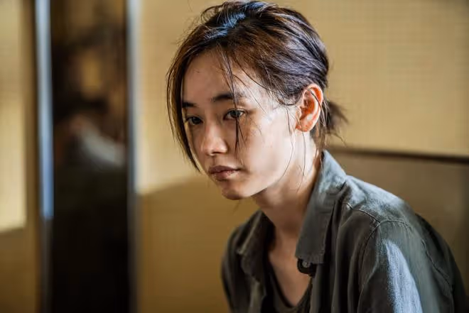 劉雅瑟爆破戲眼傷堅持拍攝,敬業精神獲贊,片場安全引擔憂