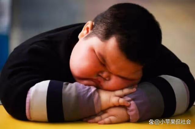 回顧拿60枚金牌卻33歲去世,妻女患癌,他稱要飯也不讓女兒練體育