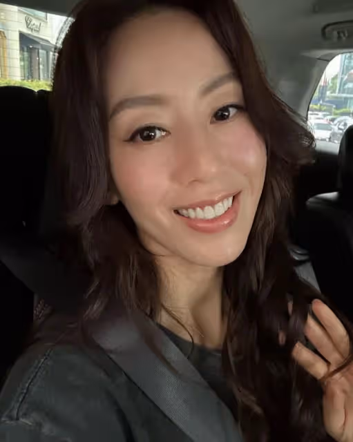 TVB前女星大曬鮮紅泳衣!被指靠爸爸接戲,出色表現獲網友道歉