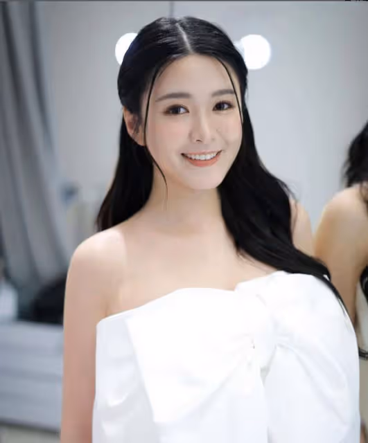 瘦身成功！TVB小花興奮與大10歲男星演搭檔！稱從小就喜歡他！