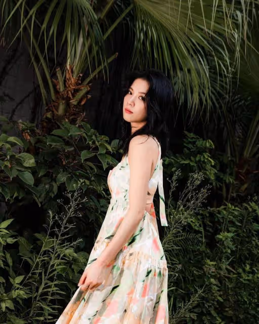 TVB上位女星弔帶背心清涼!大30歲視帝演老公,穿西服直呼熱