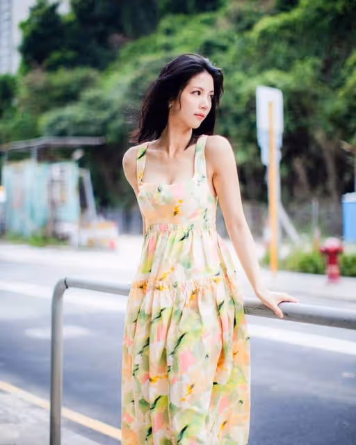 TVB上位女星弔帶背心清涼!大30歲視帝演老公,穿西服直呼熱