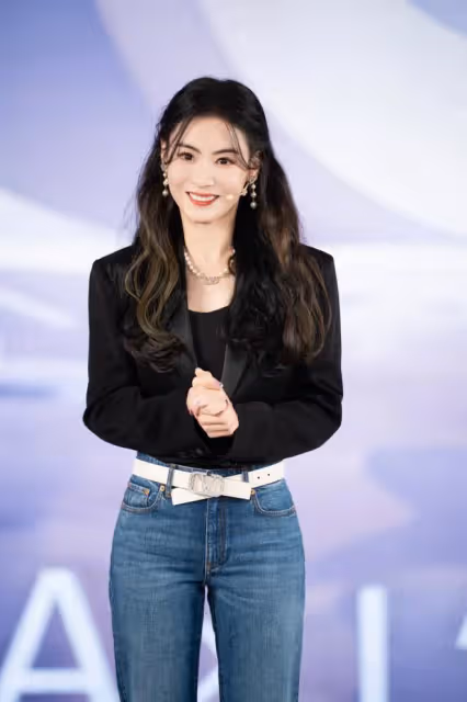 張柏芝靠時尚眼光引領時尚潮流！新造型大氣又優雅，展現女性魅力