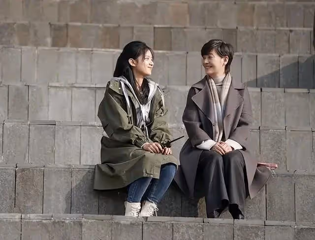 女兒帶兩孫旅行玩4天！ 63歲母不放心「連發731條訊息」被封鎖，女兒解鎖後「傳來的第一句話」她懊悔痛哭…