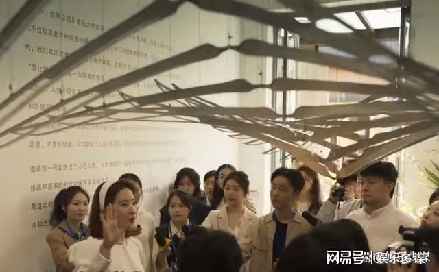 玫瑰:直到黃亦玫淪為床伴,才看清方協文真實面目,一招霸氣反擊