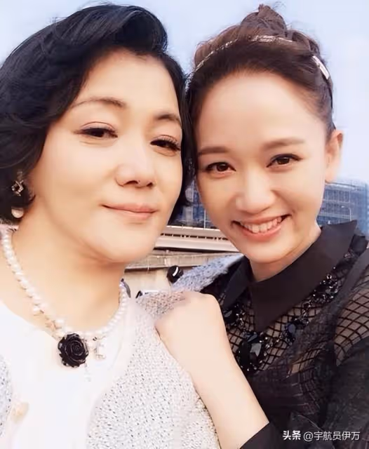 她50歲終生未婚,遭男友背叛,捐器官救8人,卻因拍戲過勞毀一生