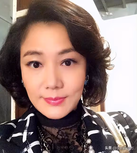 她50歲終生未婚,遭男友背叛,捐器官救8人,卻因拍戲過勞毀一生