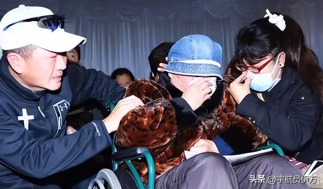 她50歲終生未婚,遭男友背叛,捐器官救8人,卻因拍戲過勞毀一生