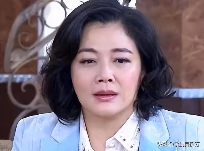 她50歲終生未婚,遭男友背叛,捐器官救8人,卻因拍戲過勞毀一生