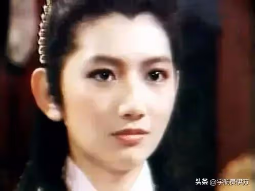 原來她早已去世!被家中長輩侵害,慘遭父親家暴,去世3天被發現