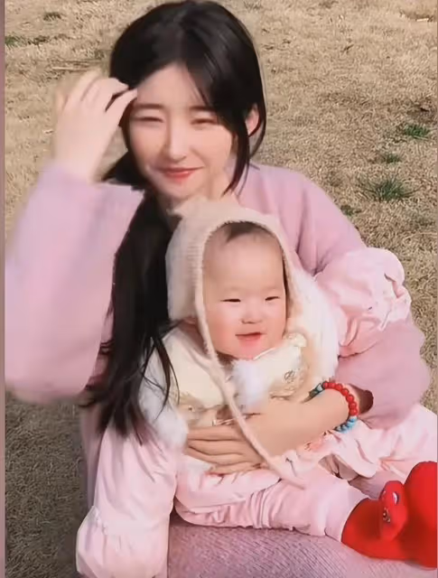 同樣是為豪門未婚生子,有人能得百億財產,有人或一分錢拿不到