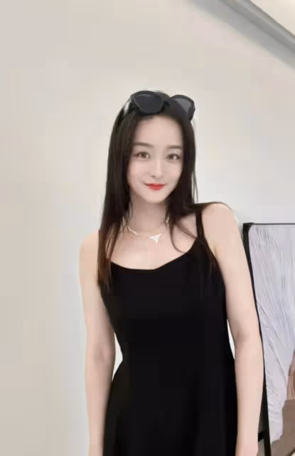 同是37歲,何泓姍和張雨綺的兩種狀態,體現天然臉和科技臉區別