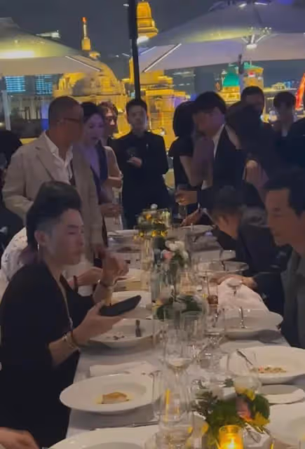 汪小菲攜妻亮相華誼晚宴，馬筱梅全程盯著吳彥祖，眼神曖昧惹爭議
